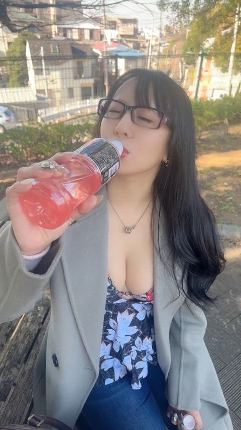 ゆりあ